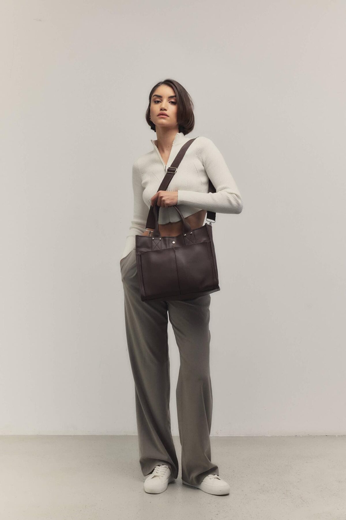 IMG_4335 Yumi Dark Brown