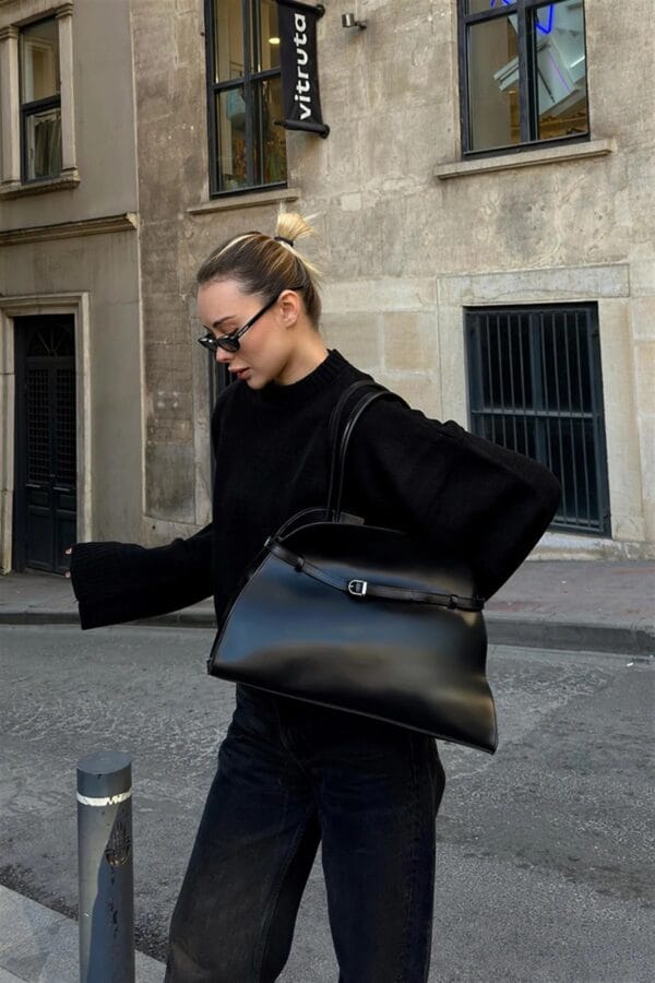 Monets Black Bag - Image 7