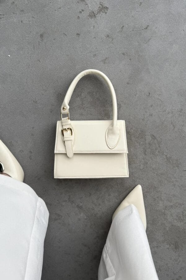Janice Creamy Hand Bag