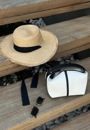 Leo Canvas Black Hand Bag