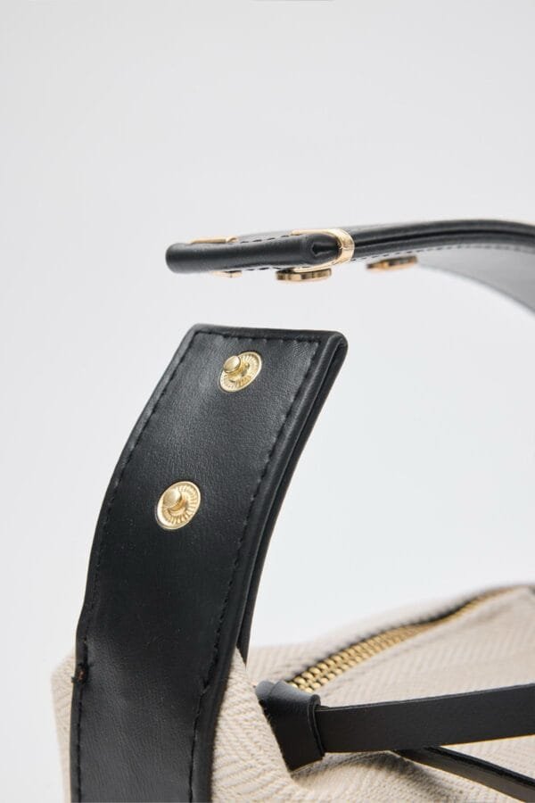 Leo Canvas Black Hand Bag – Image 4