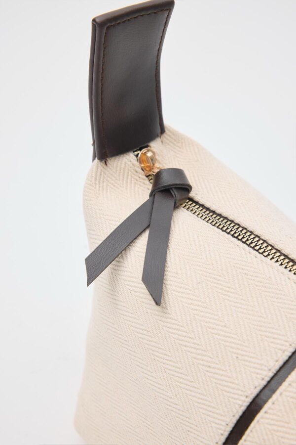 Leo Canvas Dark Brown Hand Bag – Image 4