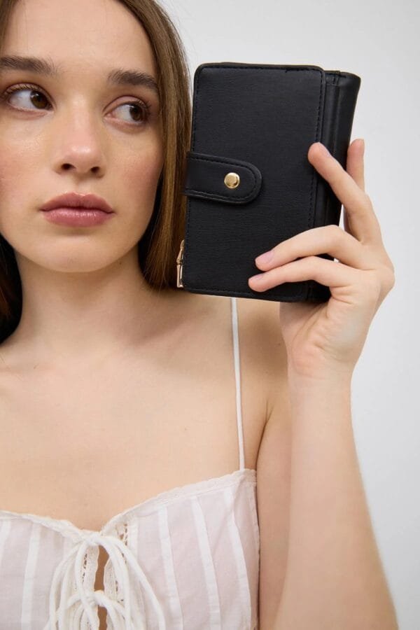 Nikki Black Wallet – Image 4