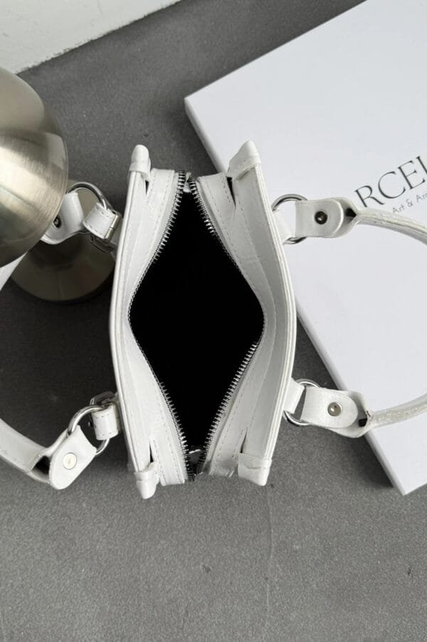 Alberg White Bag – Image 3