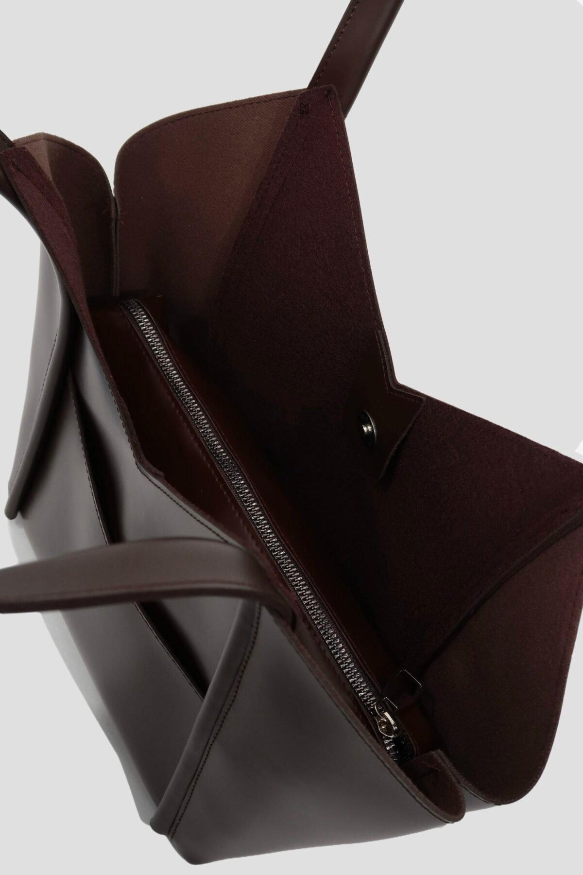 Geza Dark Brown + Pochette
