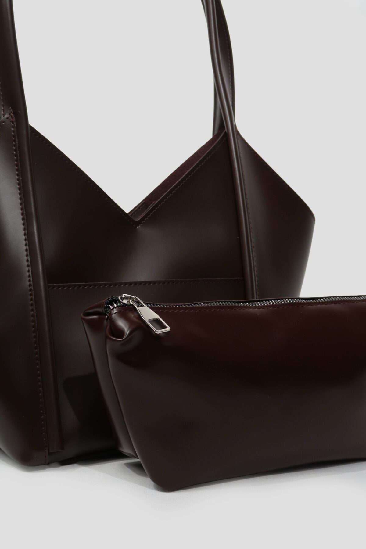 Geza Dark Brown + Pochette