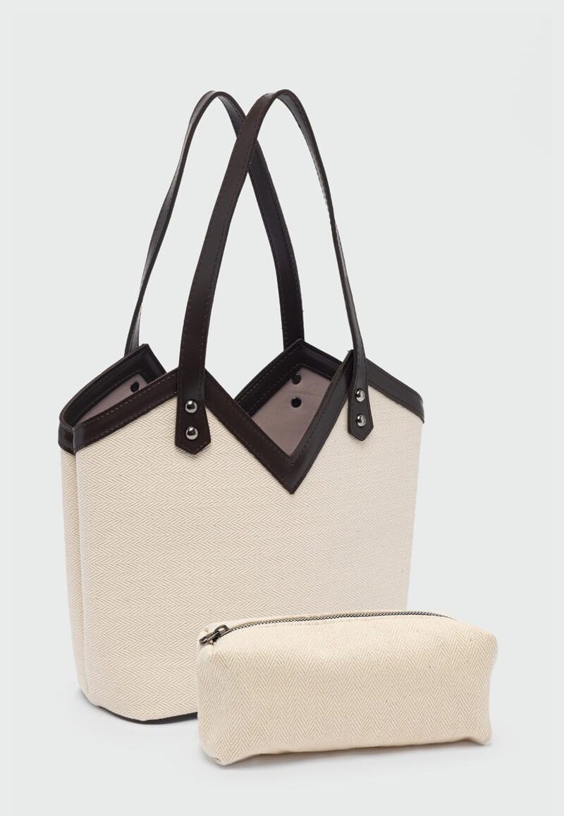 Woen Canvas Dark Brown Bag