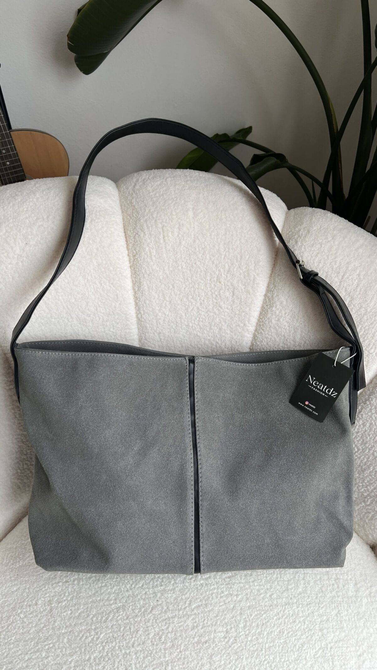 img_2773 Agatha Dark Grey