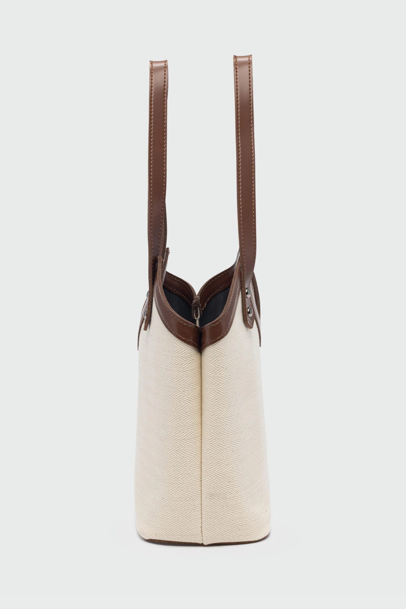 Woen Canvas Camel Bag – Image 3