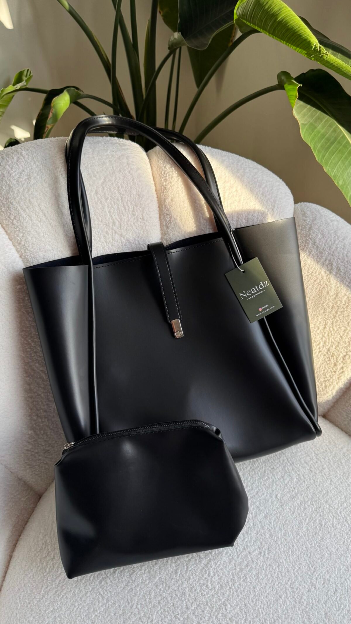 fullsizerender-2 Amber Black Bag + Pochette