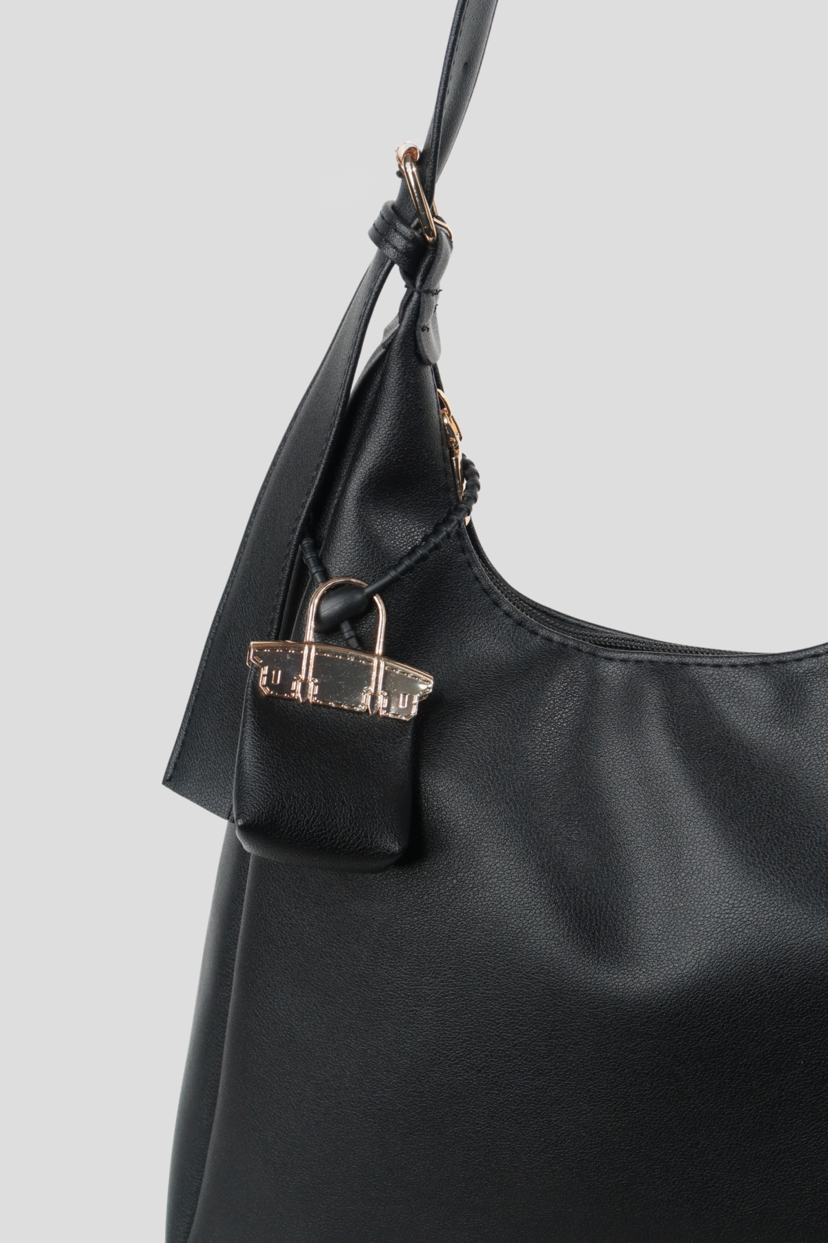 IMG_4537 Ivone Black Bag