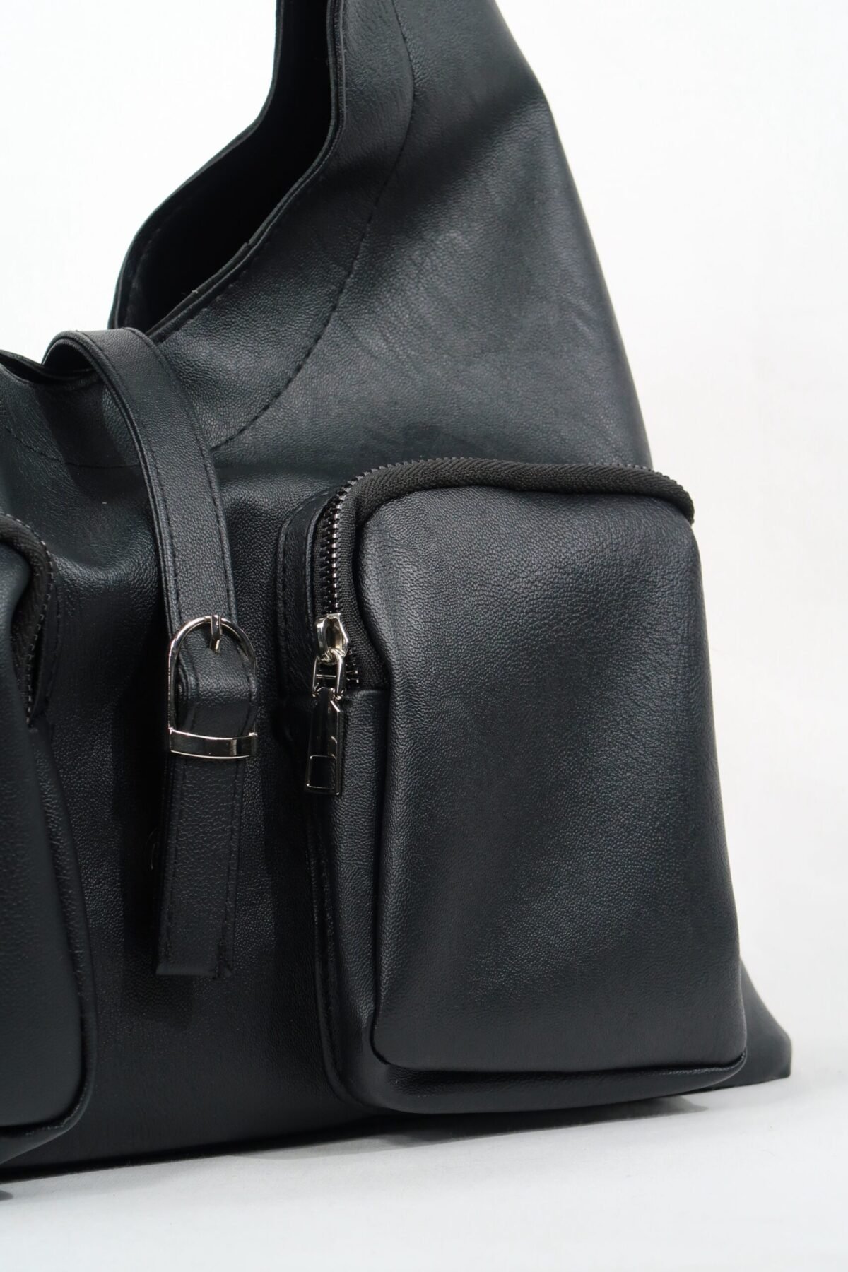 New Estrada Black