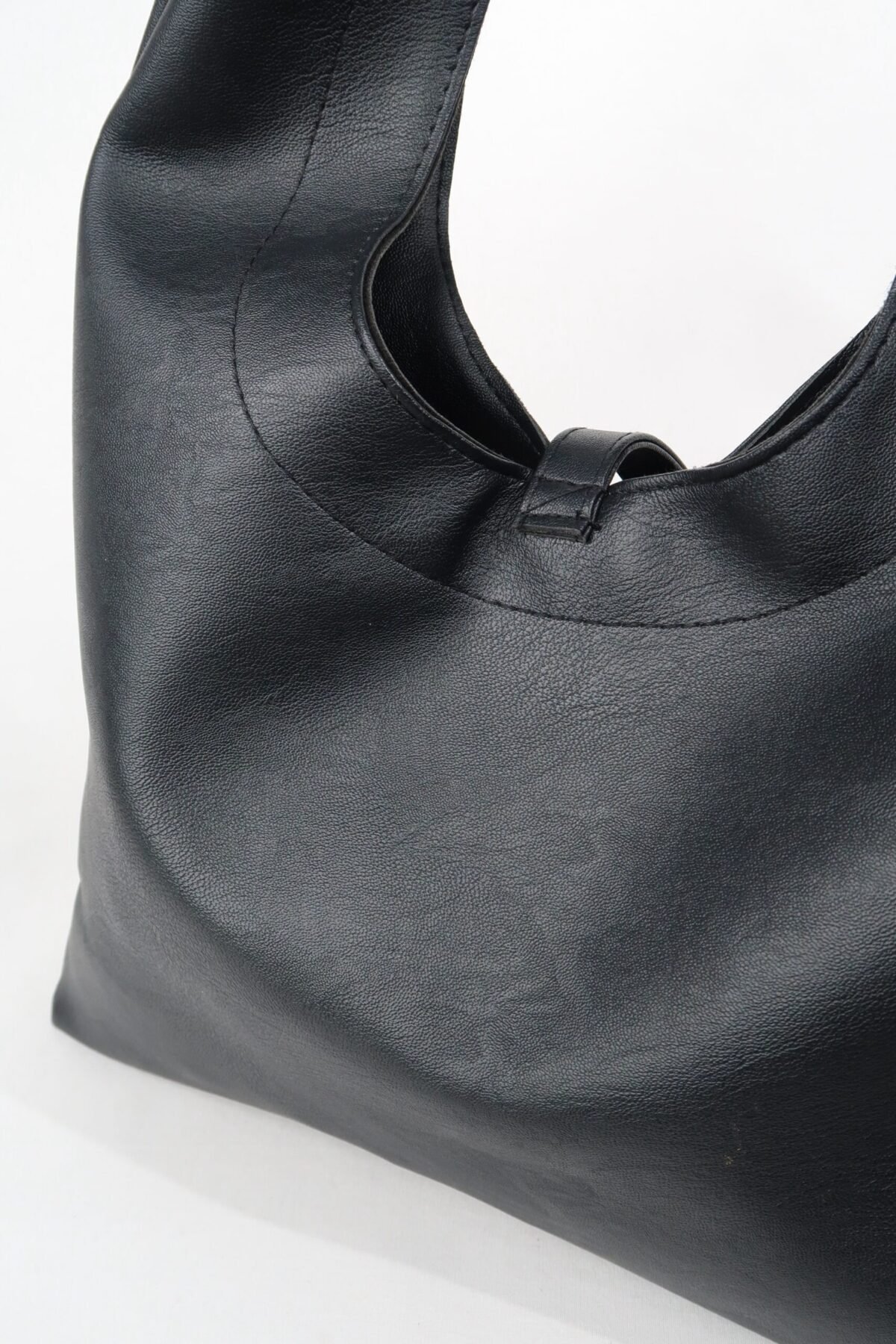 New Estrada Black