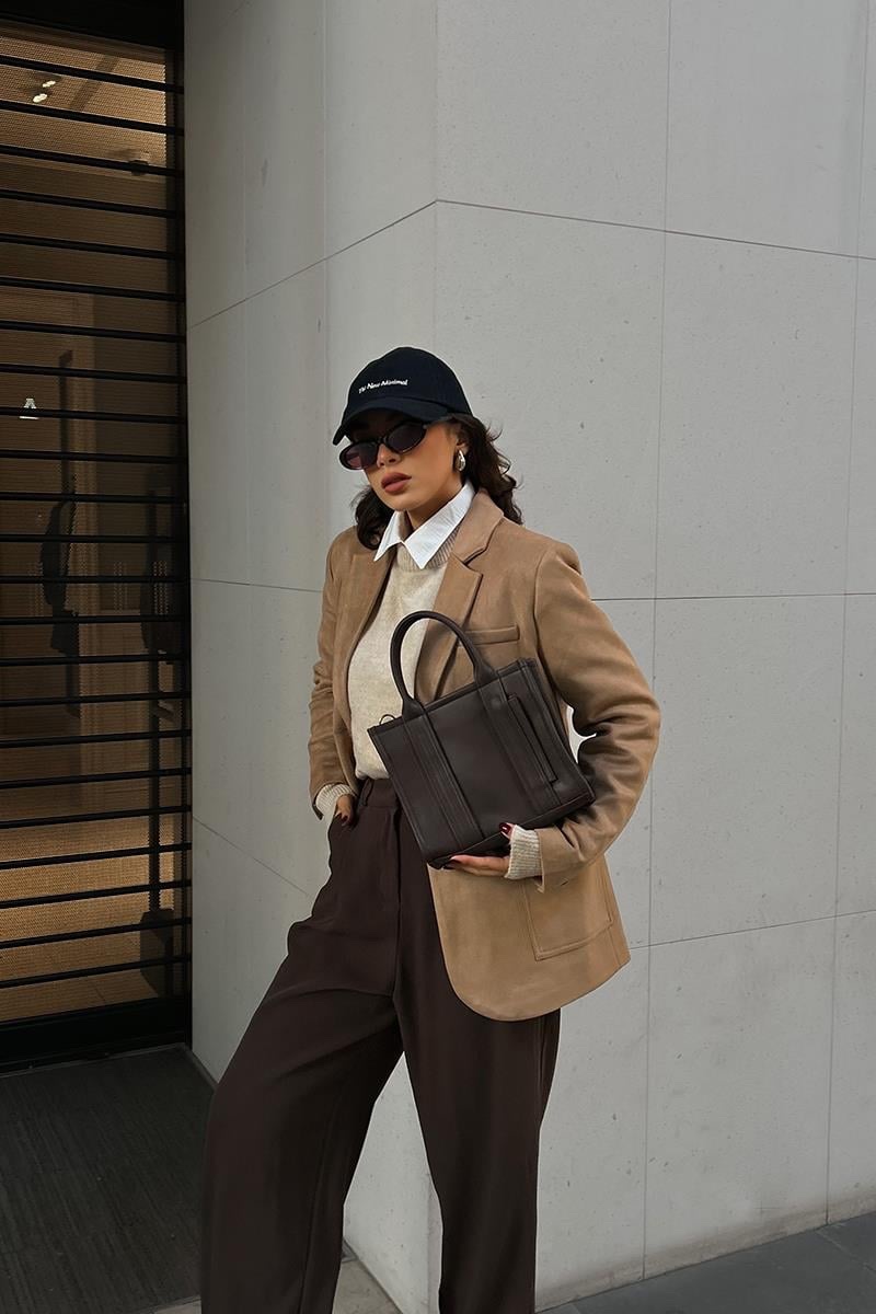 Naya Dark Brown