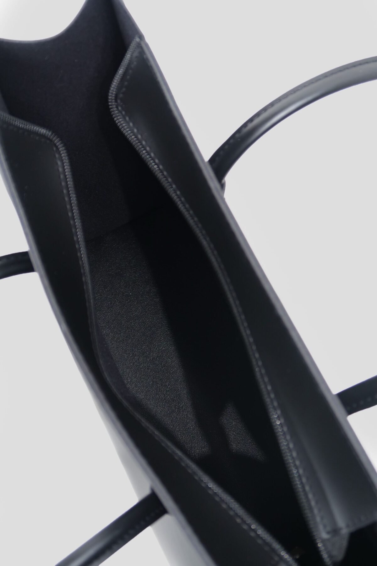 Paella Black Bag