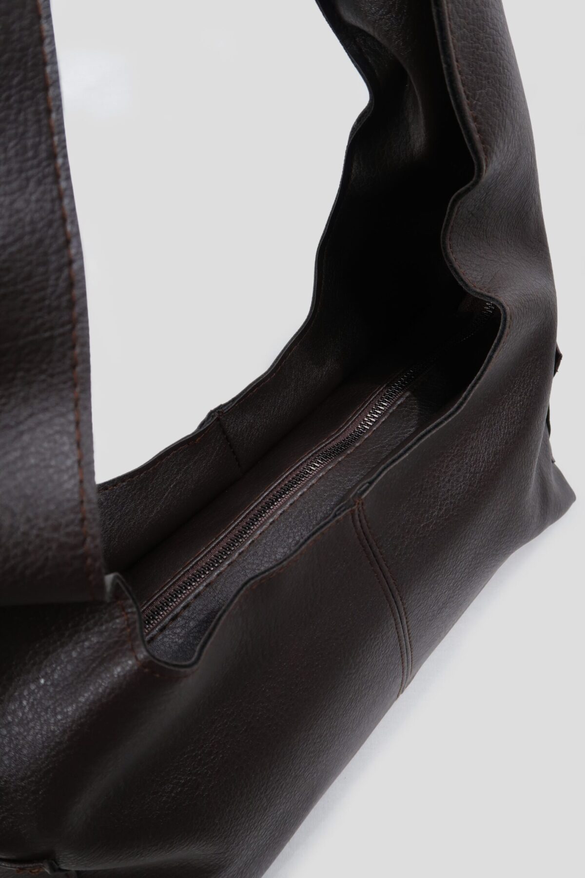 Simba Dark Brown Bag