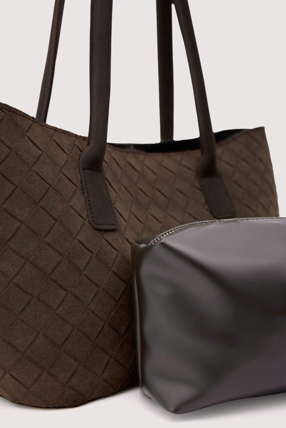 Roly Suede Dark Brown