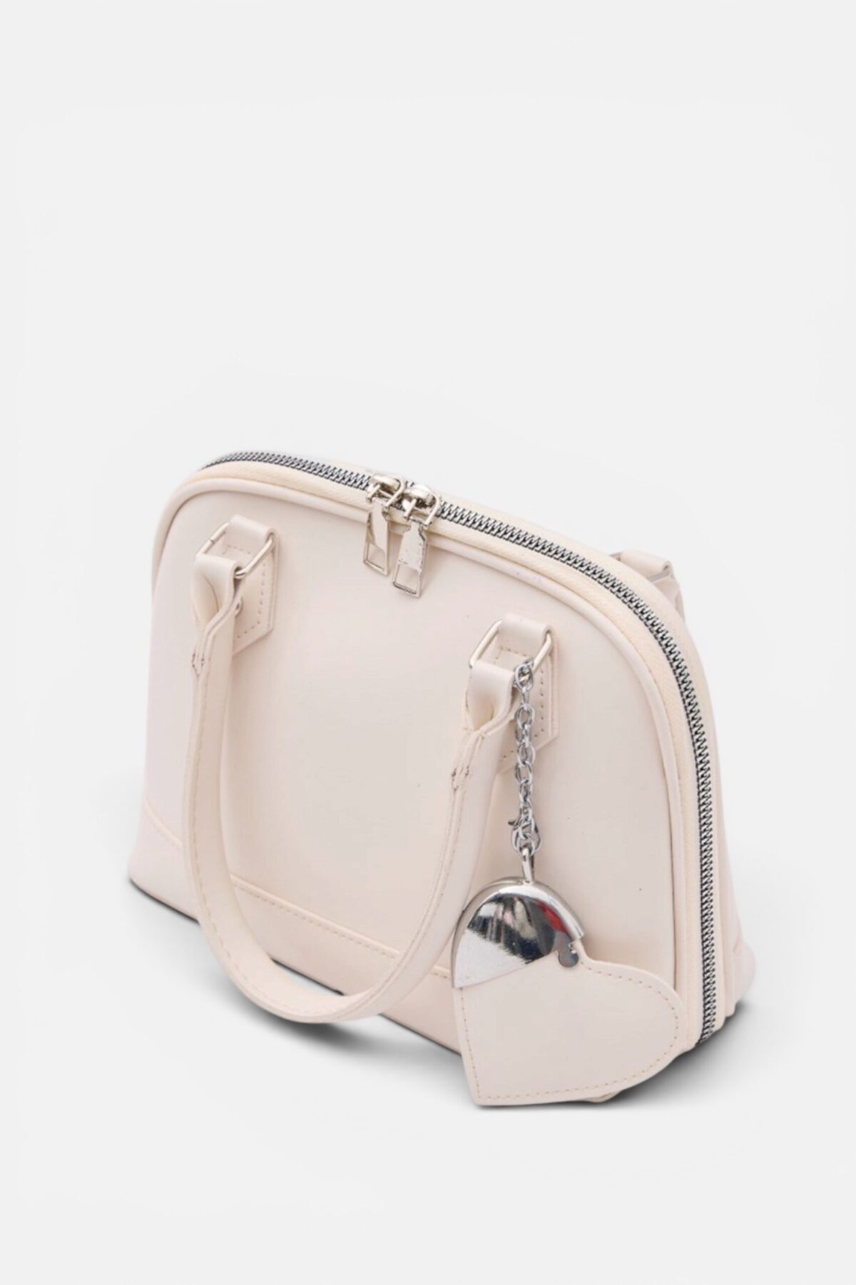 photoroom_20260628_214434 Stella Off-White Bag + Charm