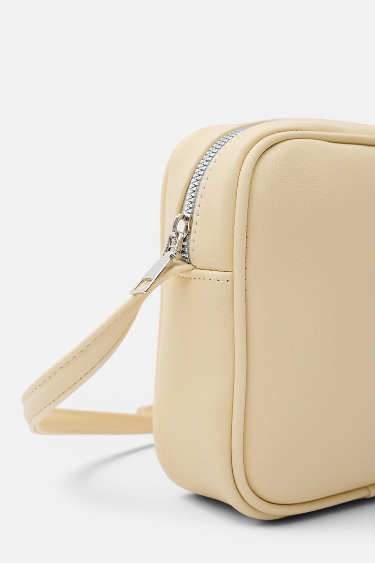 img_0006-photoroom Nina Butter Yellow Bag