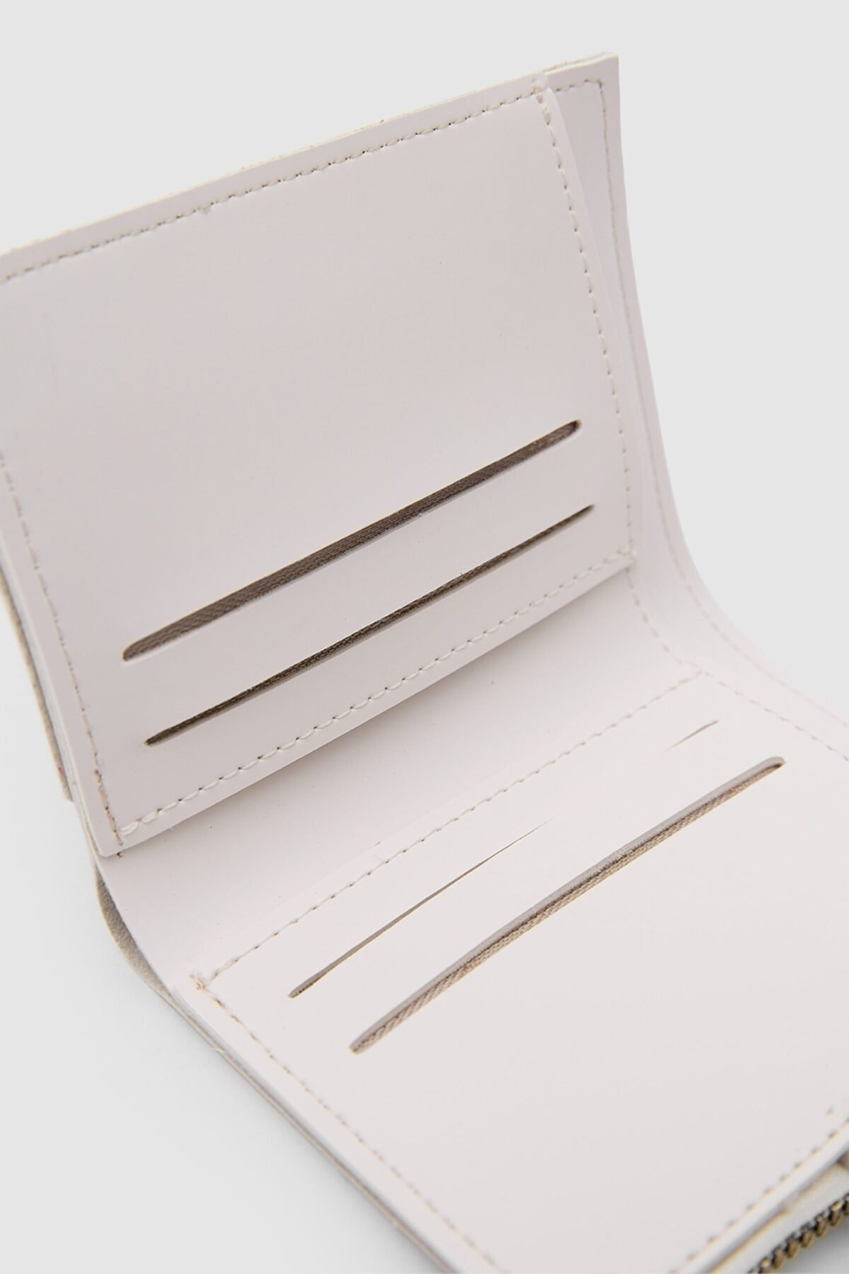 img_9618-2 Poppin Off-White Wallet