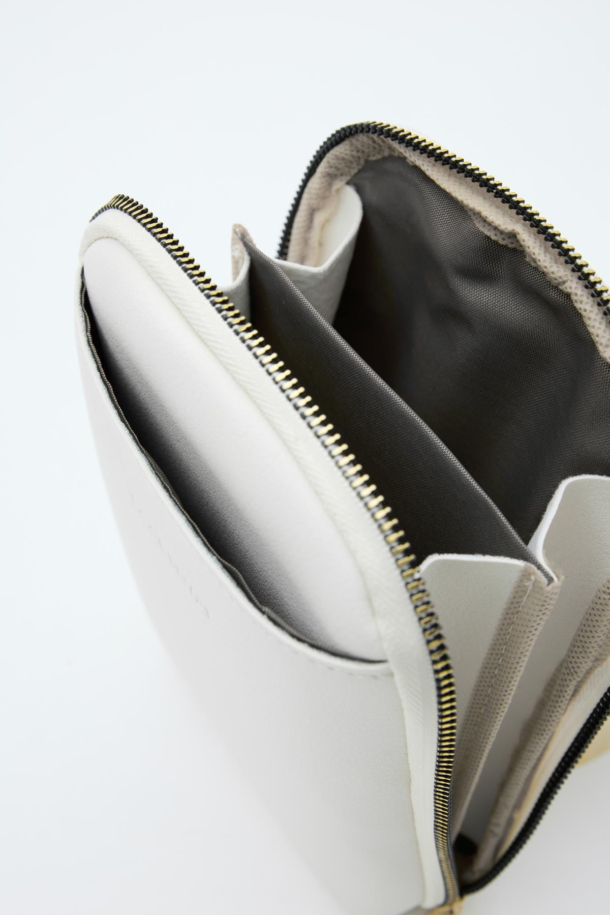 Essential Off-White Bag
