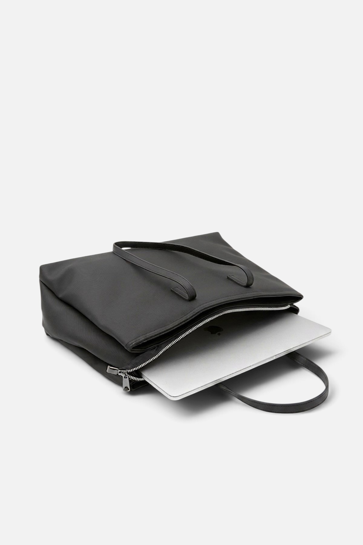 img_0780-photoroom Palvina Black Bag