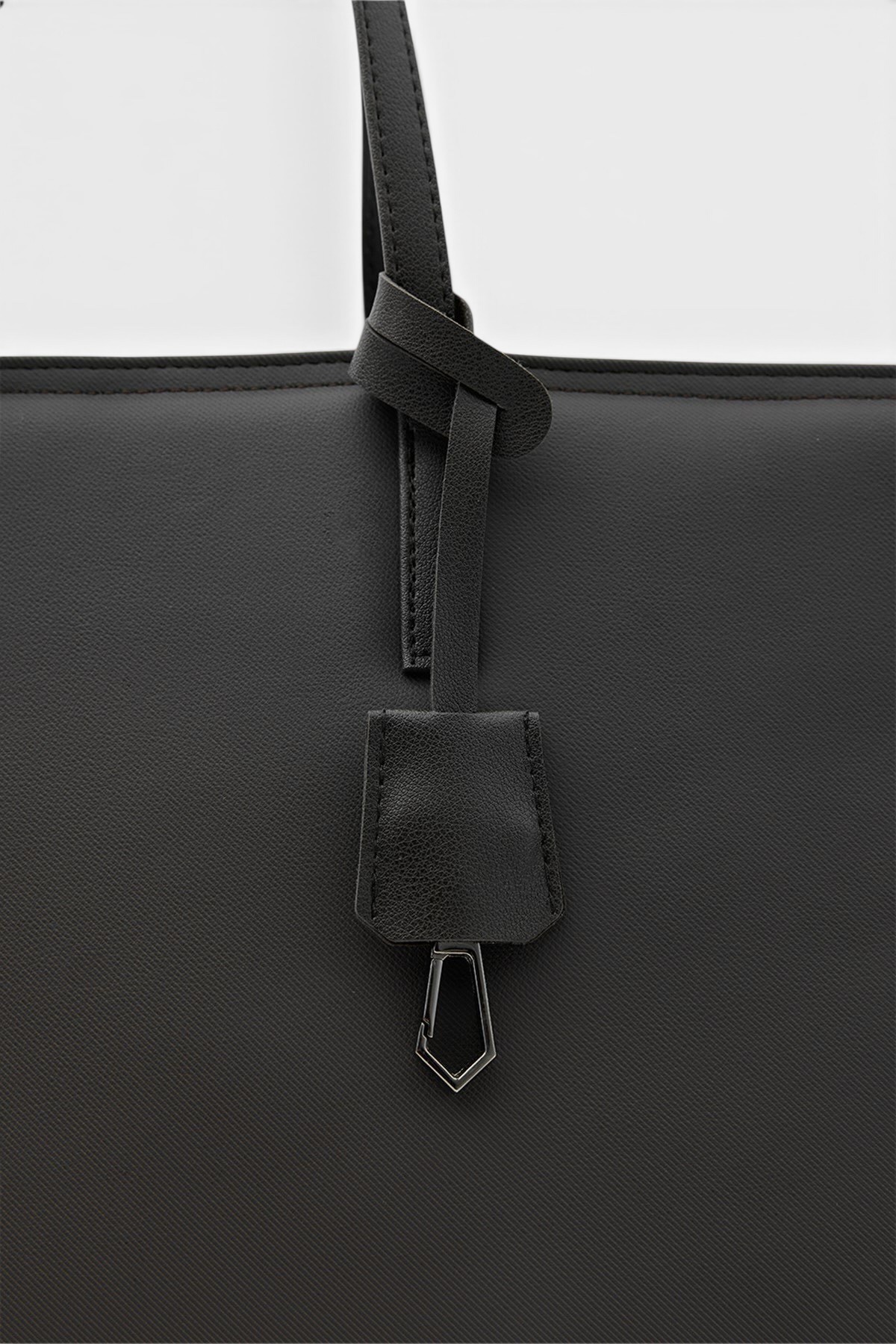 img_0782-photoroom Palvina Black Bag